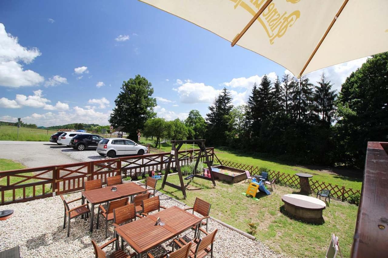 Penzion A Restaurace Hostinec Na Letne Český Krumlov Dış mekan fotoğraf
